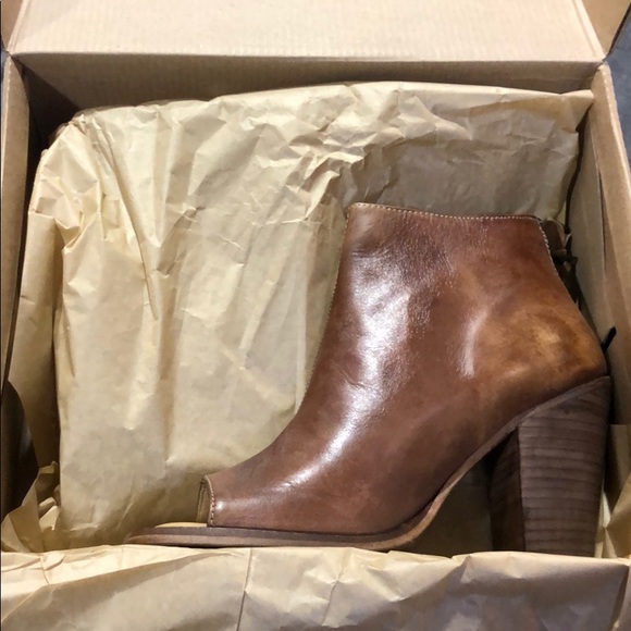 NEW Bed Stu Women's Onset Bootie, Tan Rustic - Picture 5 of 5